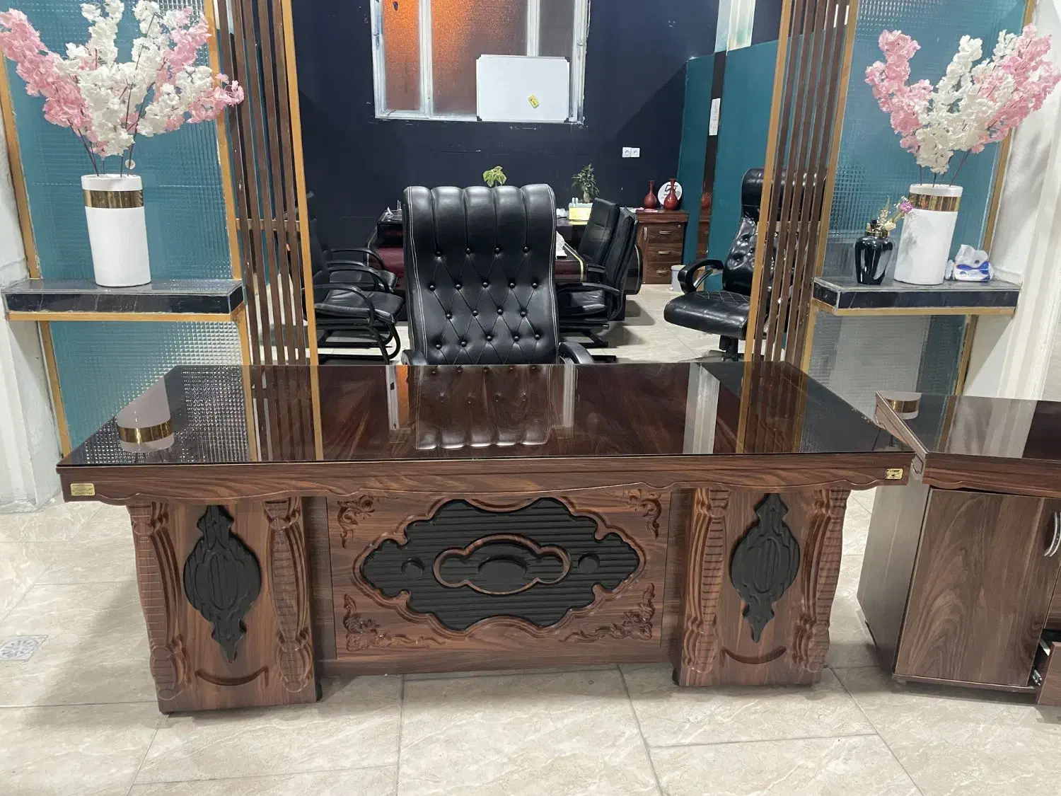 میز پیشخوان و صندلی در حد|مبلمان اداری|دورود, |دیوار