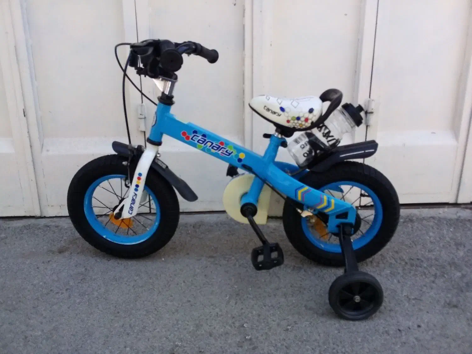 دوچرخه سایز۱۲ بچه گانه قناری ژاپن درحد صفر واقعی|دوچرخه، اسکیت، اسکوتر|اصفهان, خانه اصفهان|دیوار