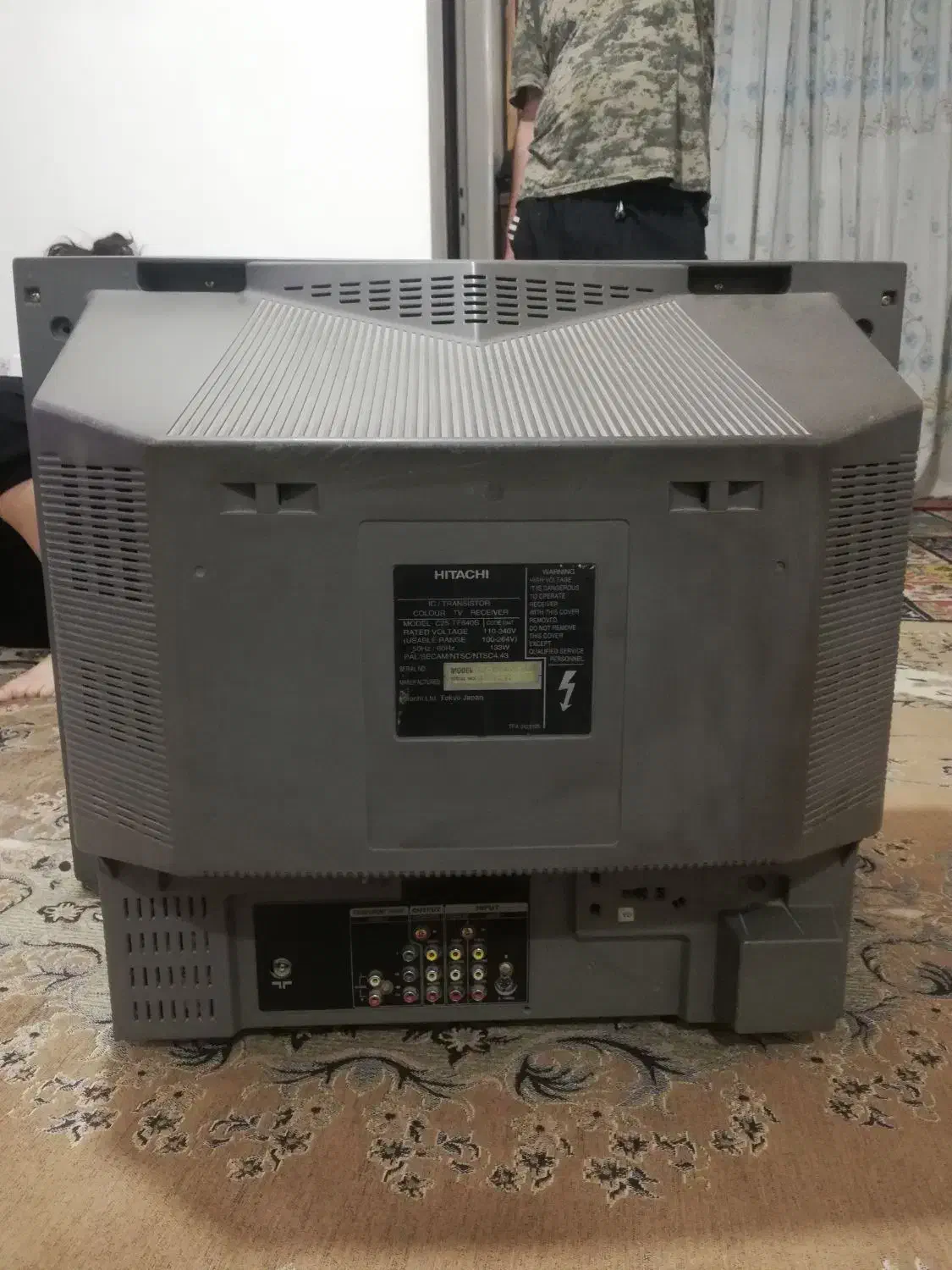 تلویزیون 28 اینچ هیتاچی و گیرنده دیجیتال|تلویزیون و پروژکتور|کرج, محمود آباد|دیوار