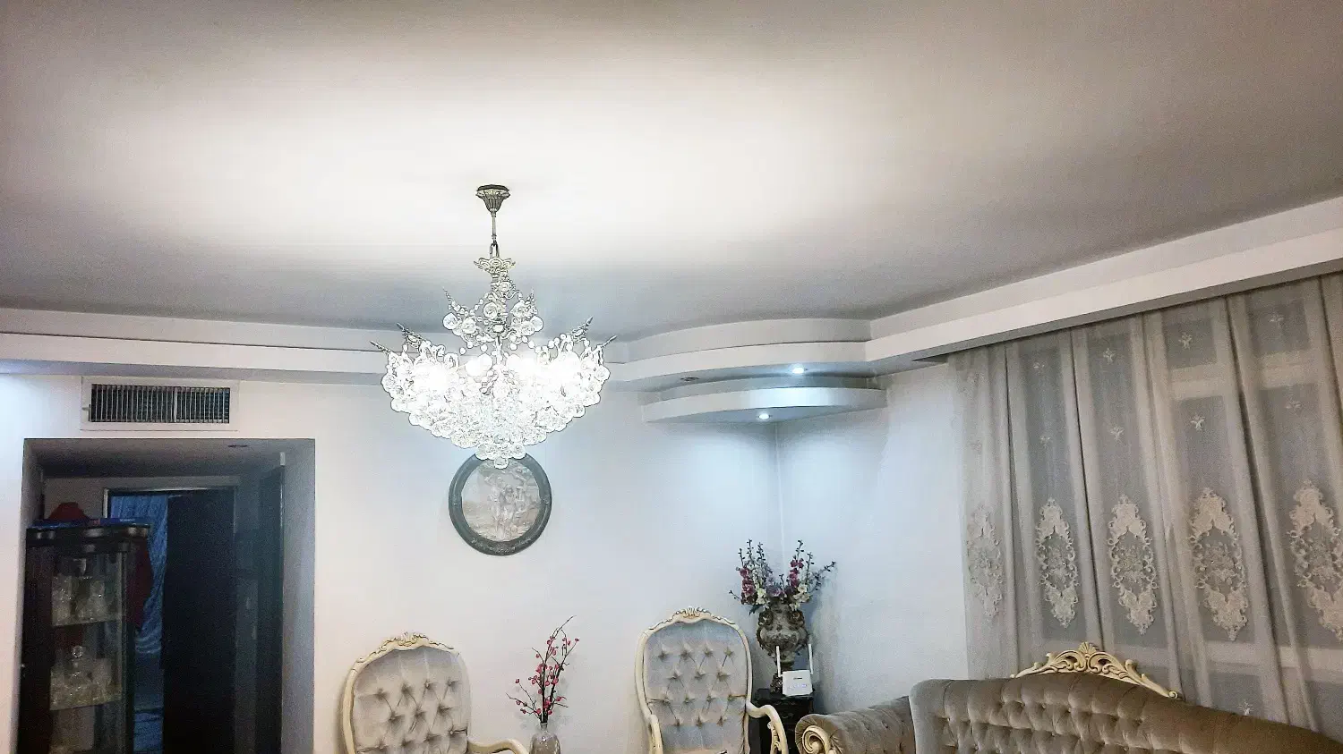 لوستر 8 شاخه (کلاسیک و شیک)|لوستر و چراغ آویز|تهران, مجیدیه|دیوار