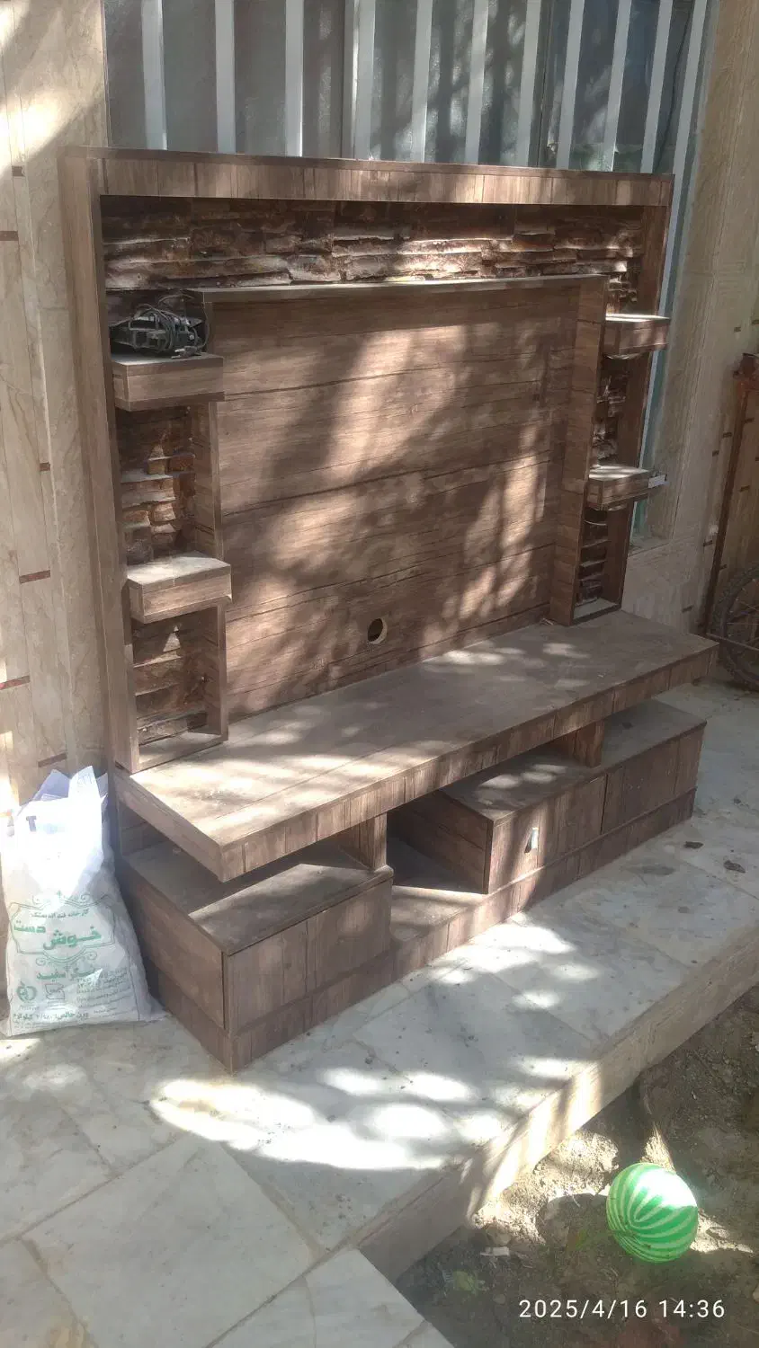 میز تلویزیون چوبی جنس خوب و محکم|میز تلویزیون|سراوان, |دیوار