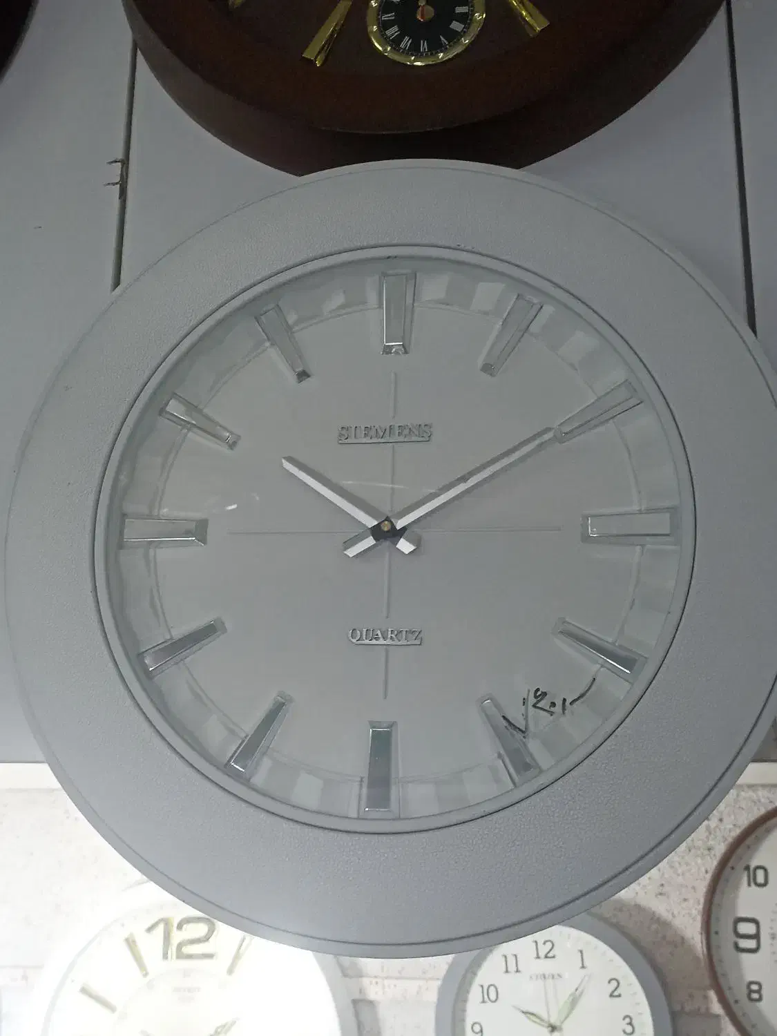 ساعت زیمنس|ساعت دیواری و تزئینی|سبزوار, طبرسی (جعفرآباد)|دیوار