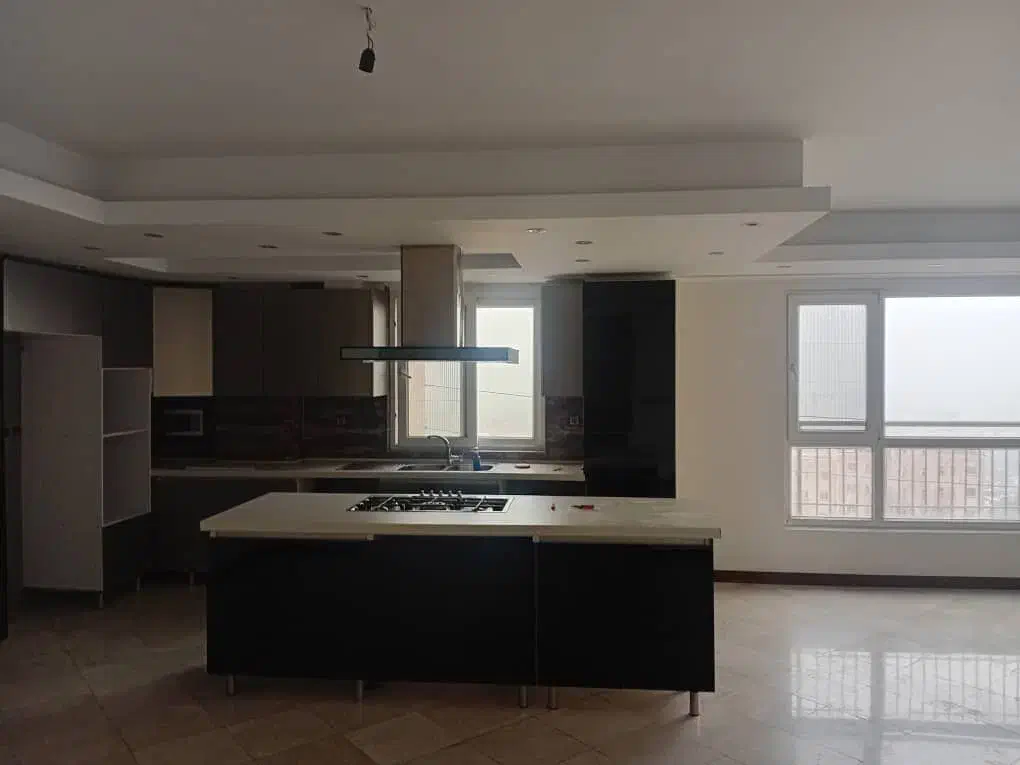 115 متری // سعادت آباد // ویو بدن مشرف