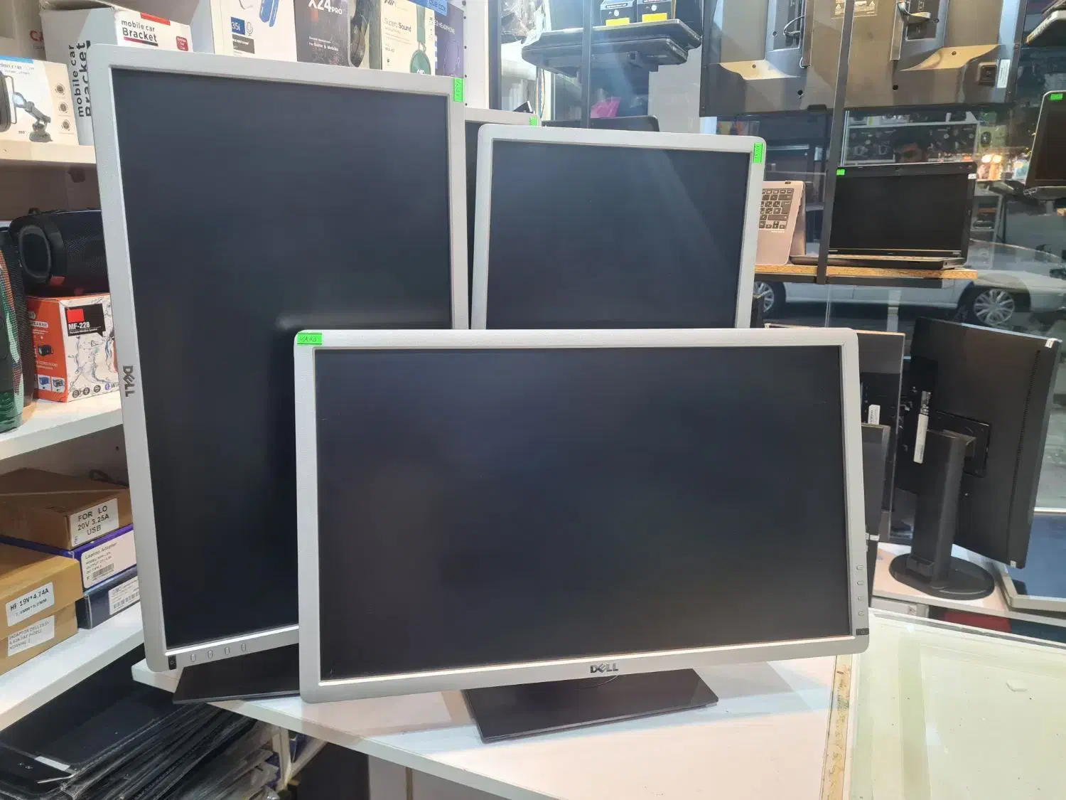 فروش مانیتور حرفه‌ای Dell UltraSharp U2312HMT|قطعات و لوازم جانبی رایانه|بندر انزلی, آخرخط|دیوار