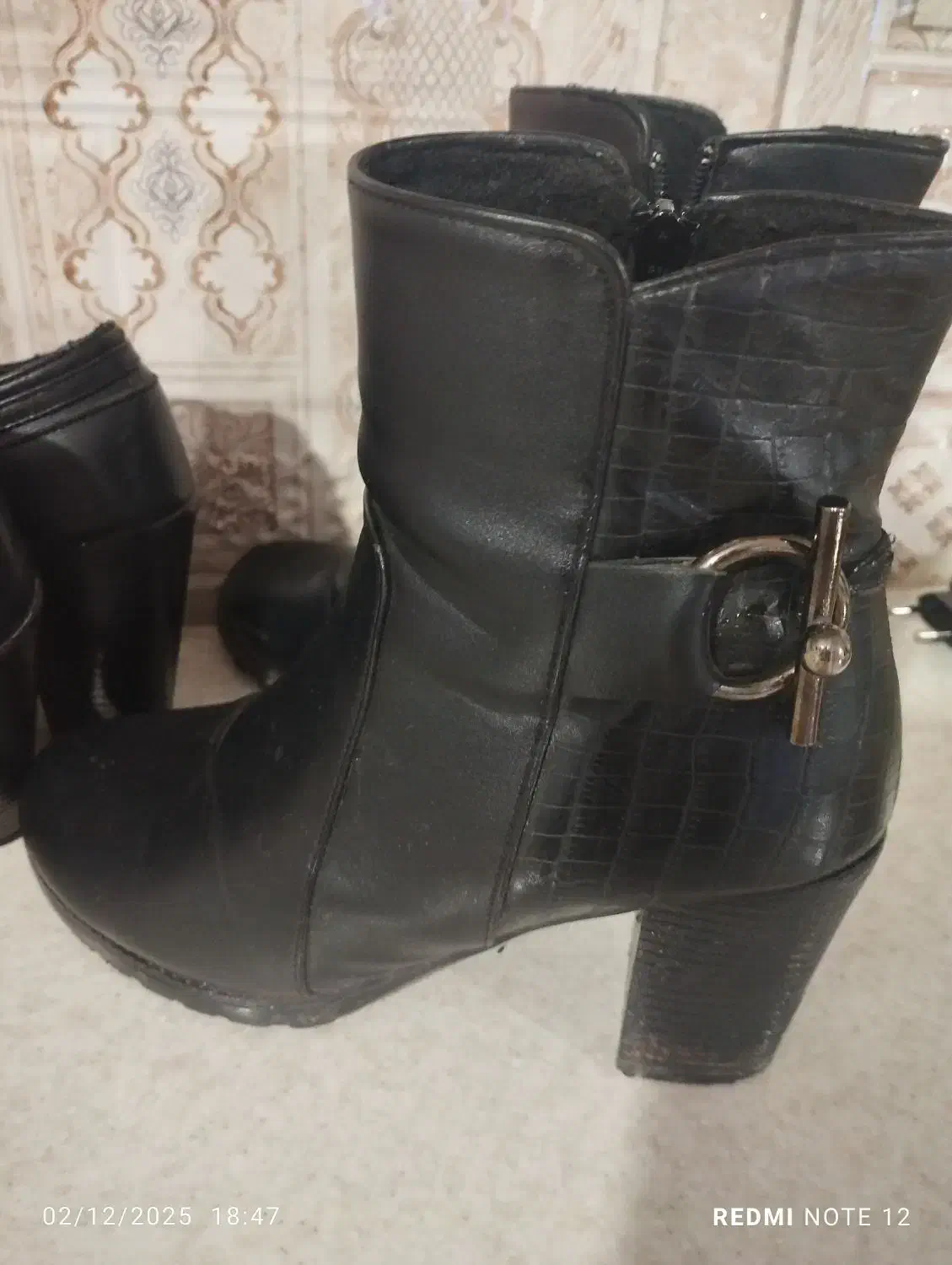 پوتیین|کیف، کفش، کمربند|تویسرکان, |دیوار