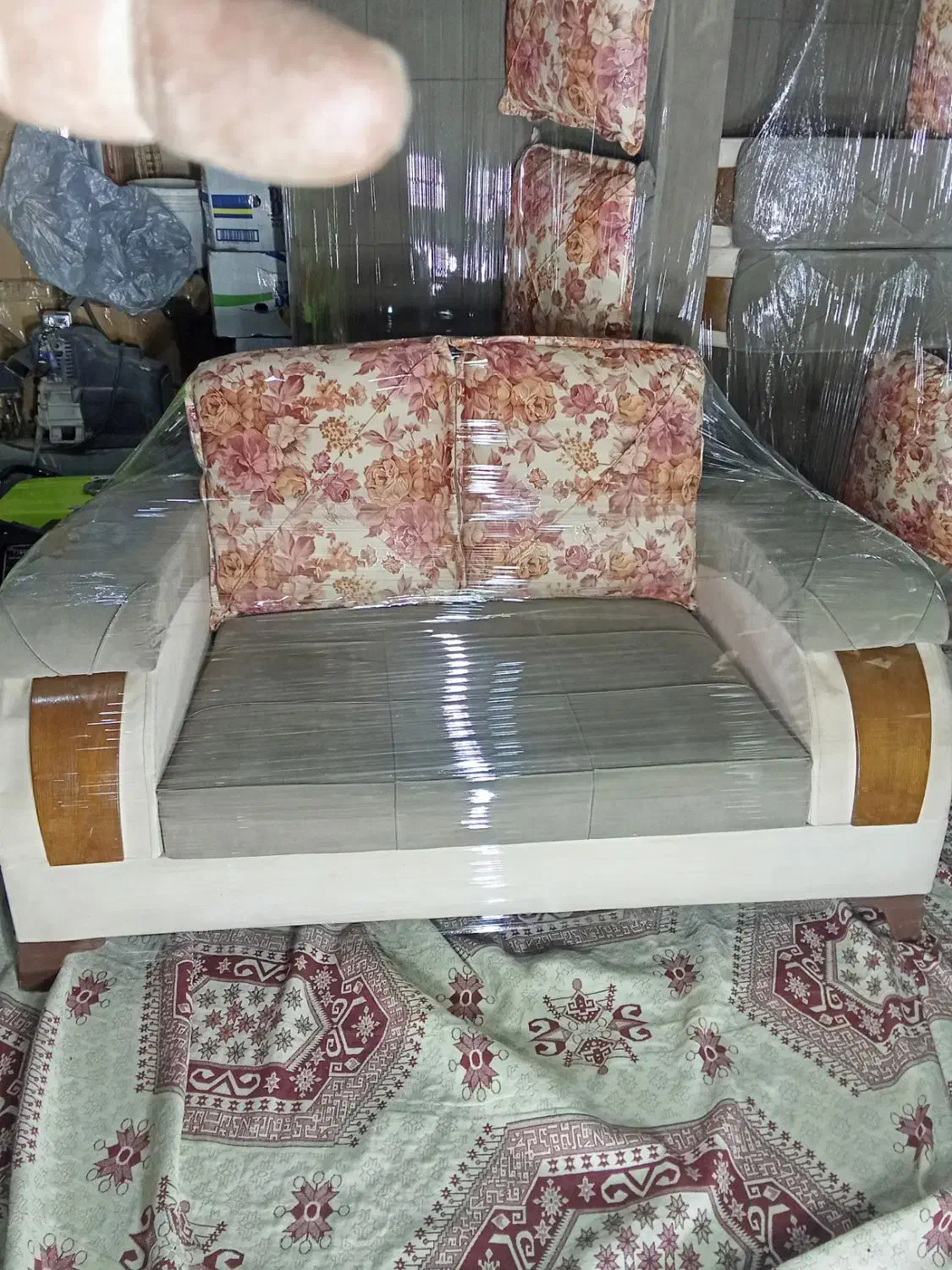 مبل خوشکل جون درحدنومیباشد|مبلمان خانگی و میز عسلی|یزد, |دیوار