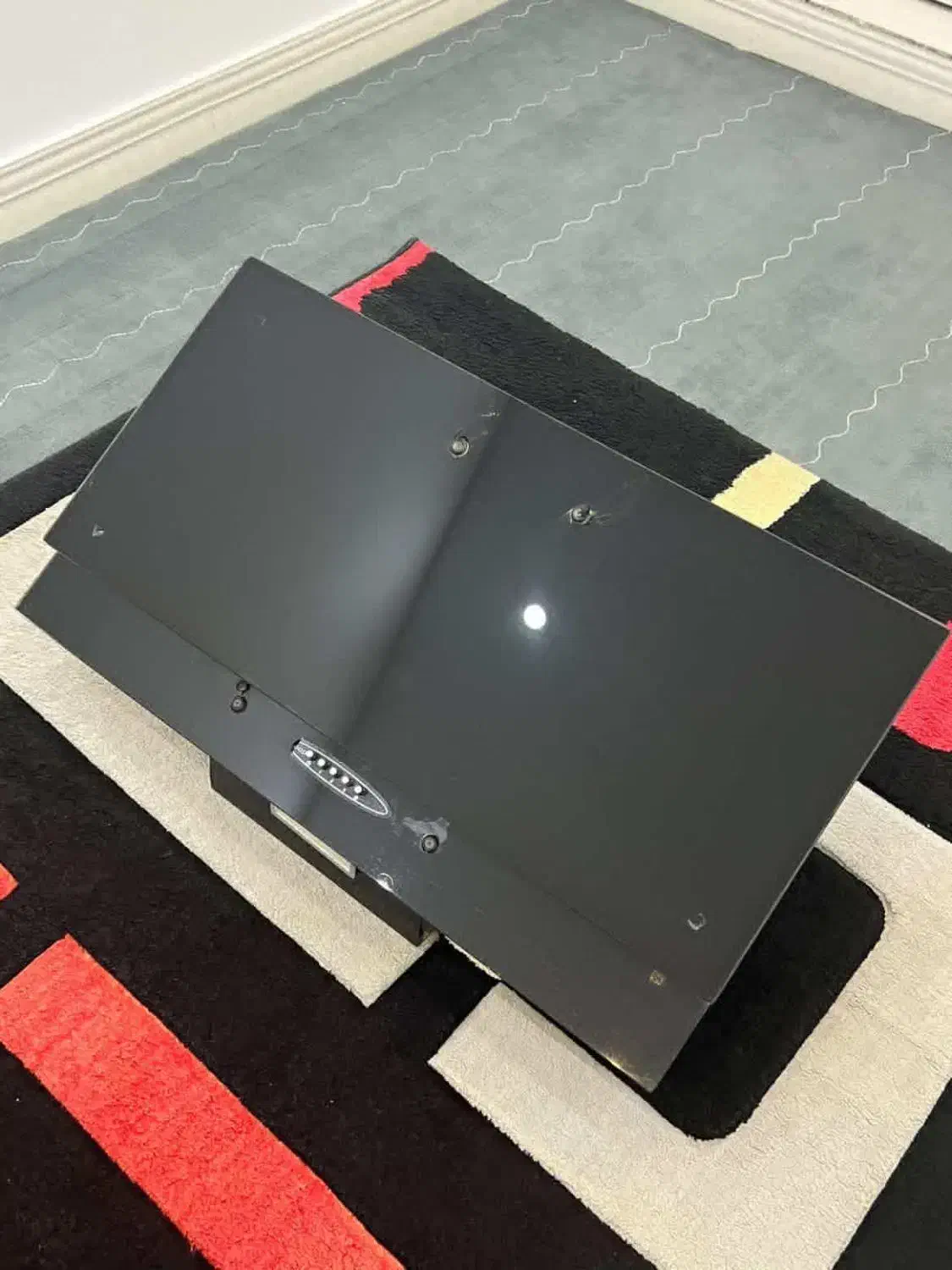 هود نونو|هود|بوشهر, |دیوار