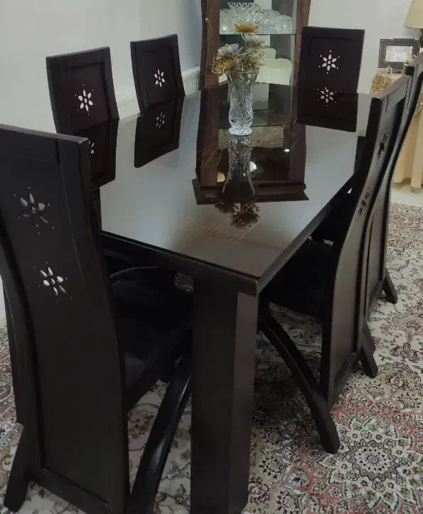 مبل و میز غذاخوری|مبلمان خانگی و میز عسلی|بوئین زهرا, |دیوار