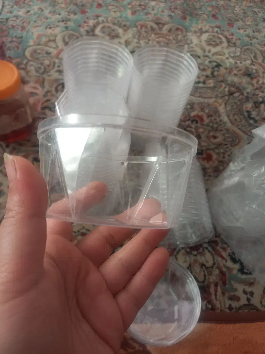 ظرف درب دارتلقی|ظروف نگهدارنده، پلاستیکی، یک‌بارمصرف|قم, نوبهار|دیوار