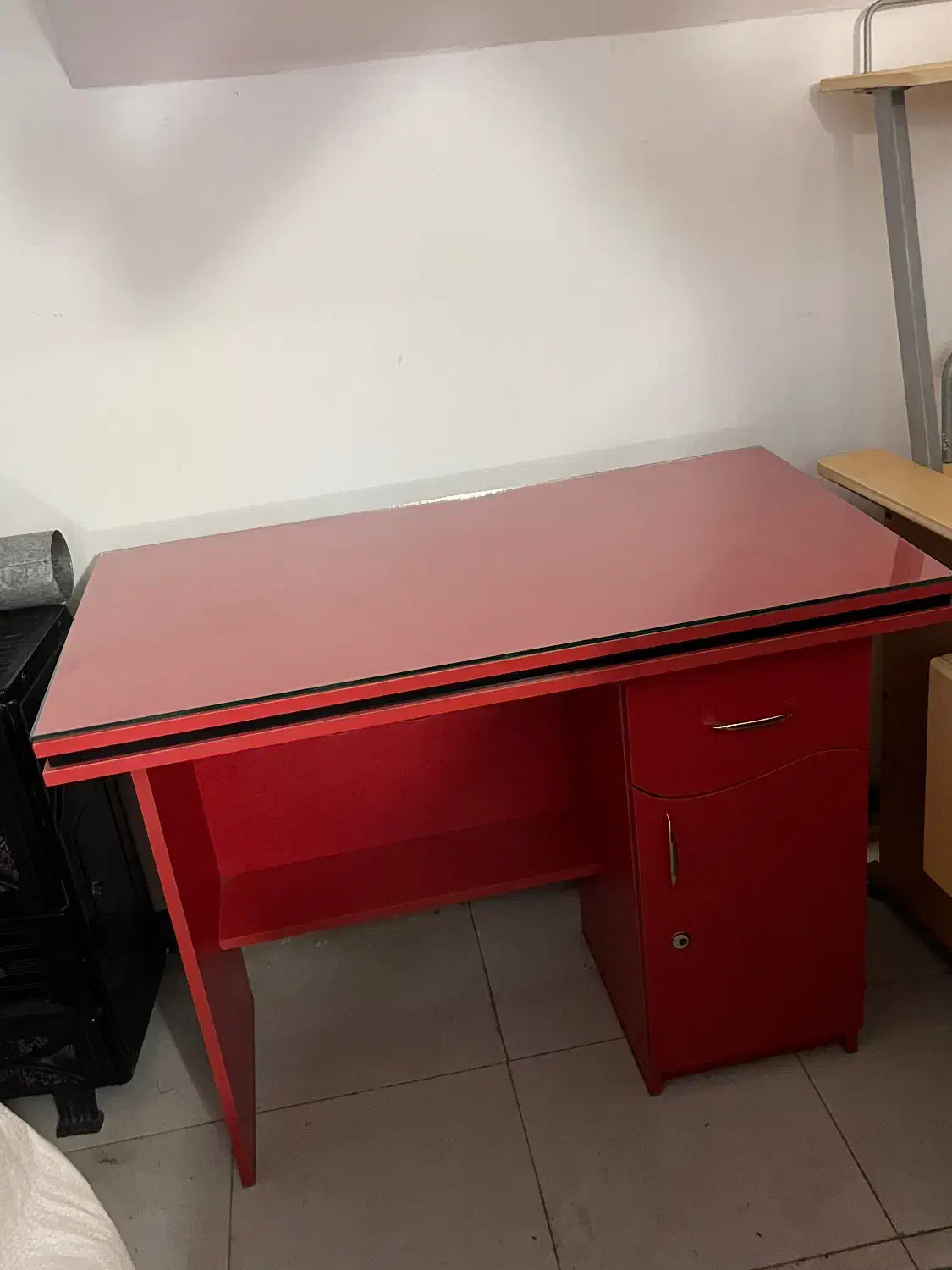 میز تحریر|میز تحریر و کامپیوتر|آستانه اشرفیه, |دیوار