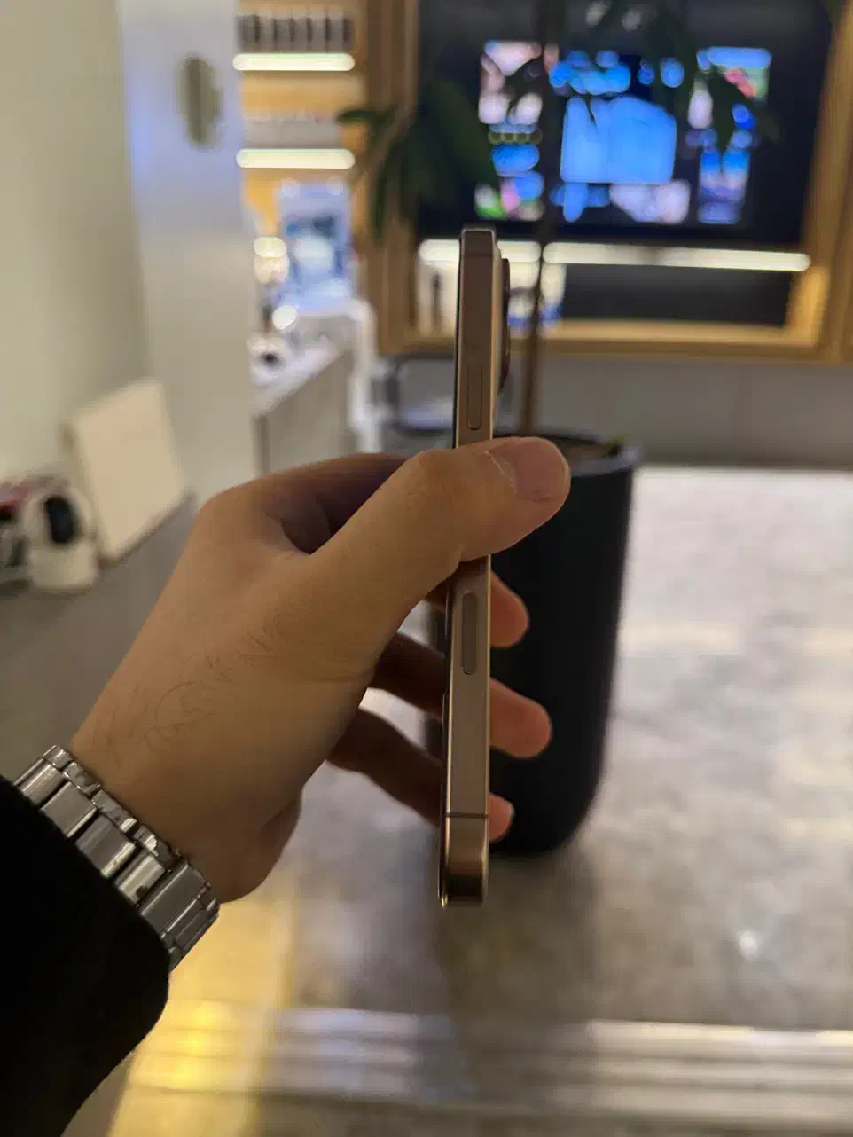 iphone 16 promax با حافظه 256 گیگابایت|موبایل|مشهد, احمدآباد|دیوار