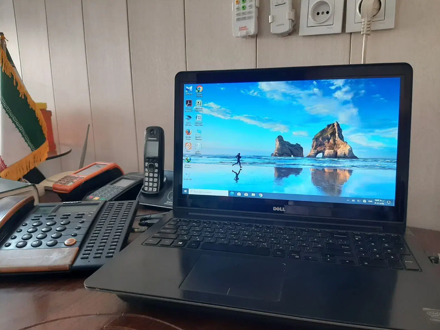 شرکت خدماتی نظافتی ارش|خدمات نظافت|اندیشه, اندیشه فاز ۱|دیوار