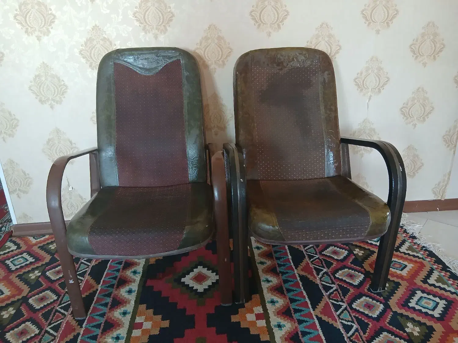 صندلی میز تحریر|صندلی و نیمکت|گلبهار, شهر جدید گلبهار|دیوار