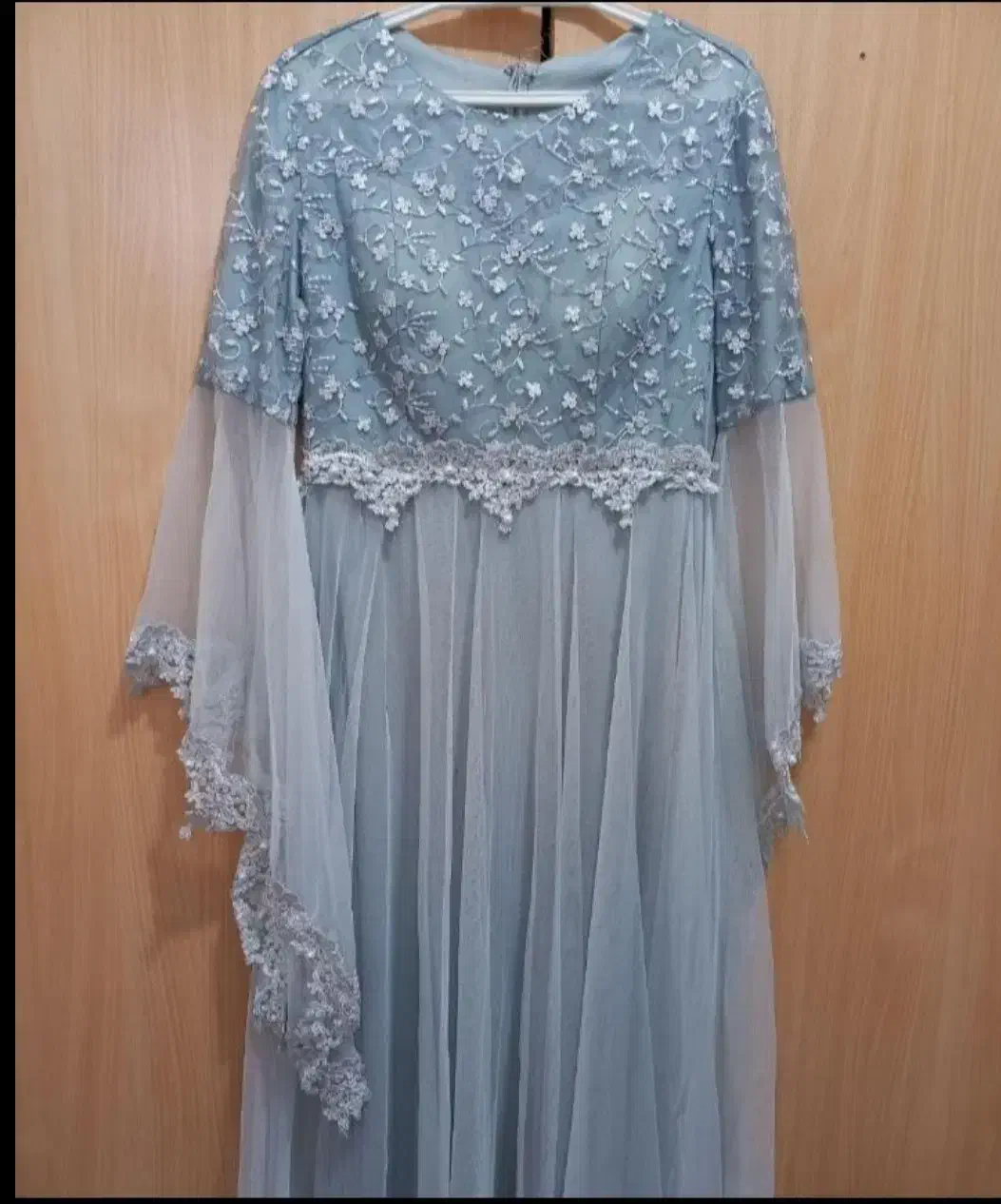 لباس مجلسی|لباس|آستانه اشرفیه, |دیوار