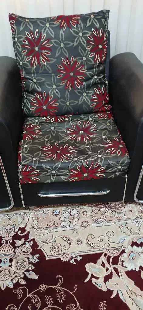 مبل راحتی ۷ نفره چرم و پارچه تمیز|مبلمان خانگی و میز عسلی|لنگرود, |دیوار