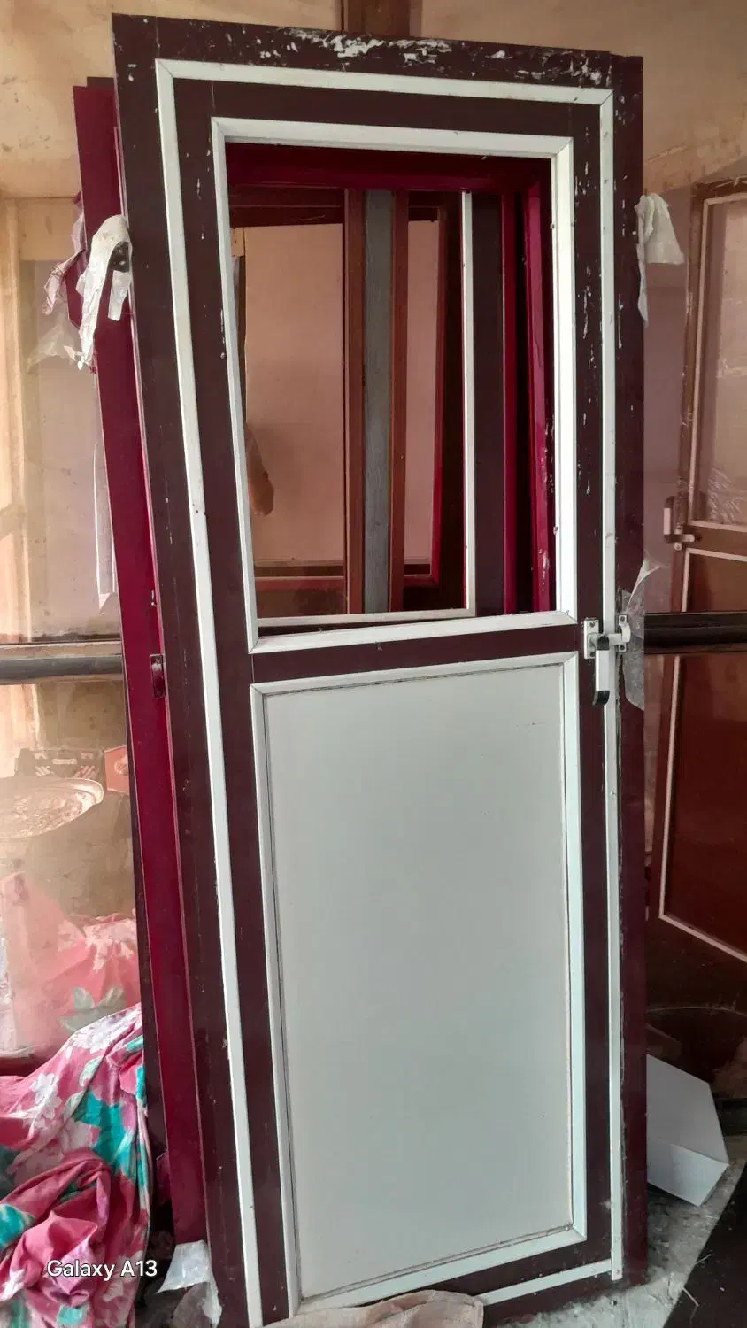 3 عدد درب آلومینیومی  سالم با چهار چوب،2 ملیون|حراج|سنگر, |دیوار