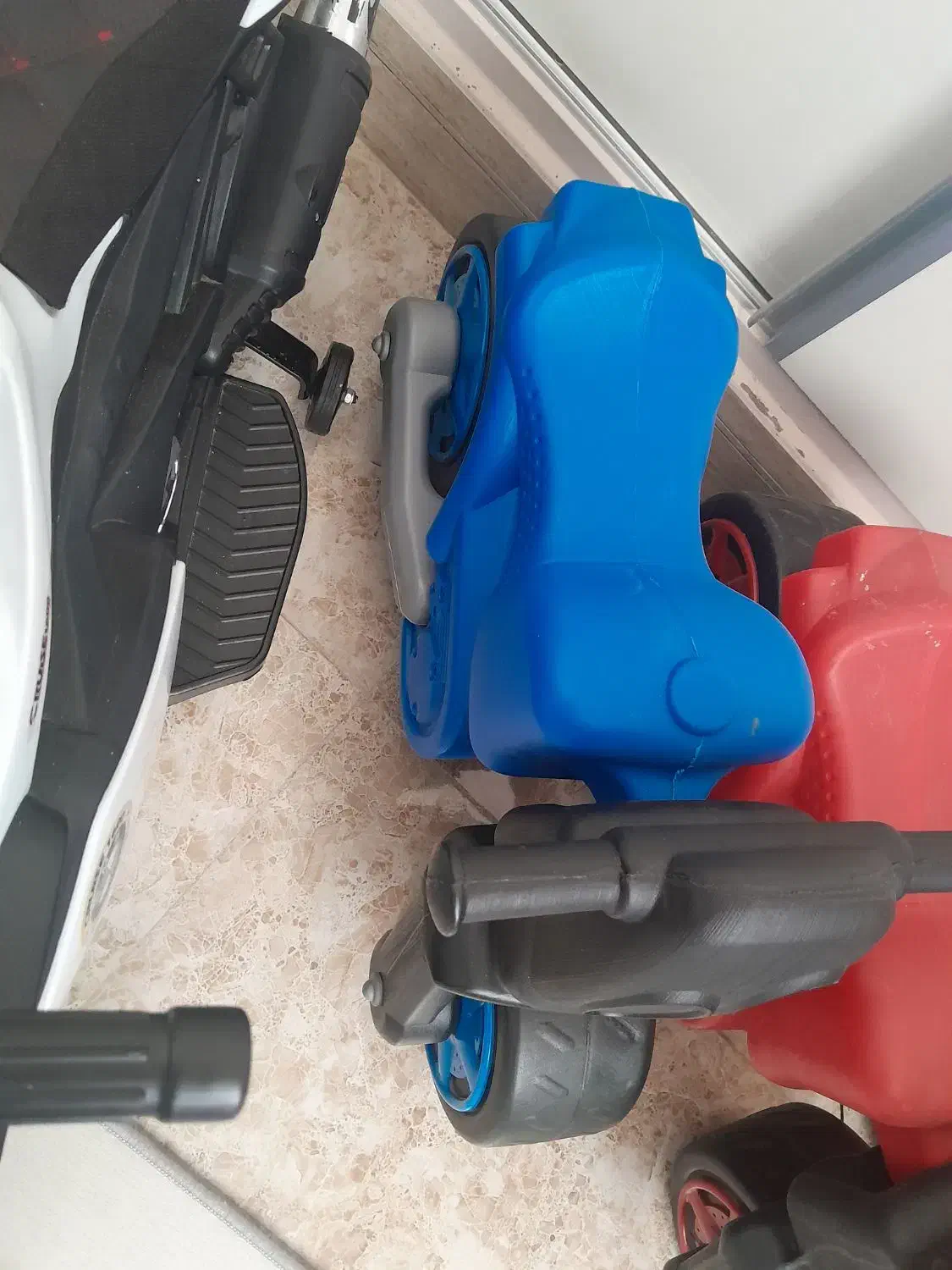 موتور و اسب بادی|اسباببازی بچه|زنجان, |دیوار