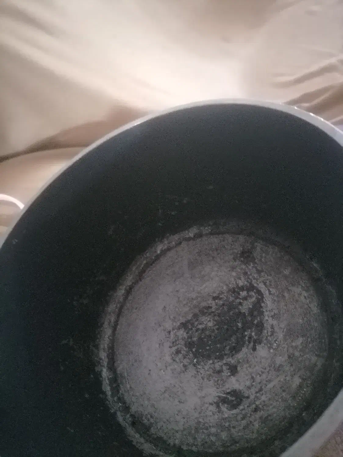 قابلمه|ظروف پخت‌وپز|شیراز, اصلاح‌نژاد|دیوار