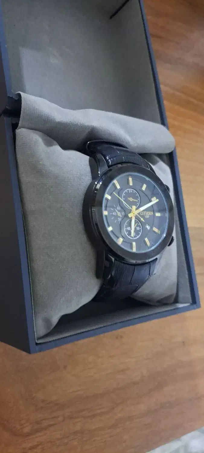 ساعت مچی|ساعت|قم, قلعه کامکار|دیوار