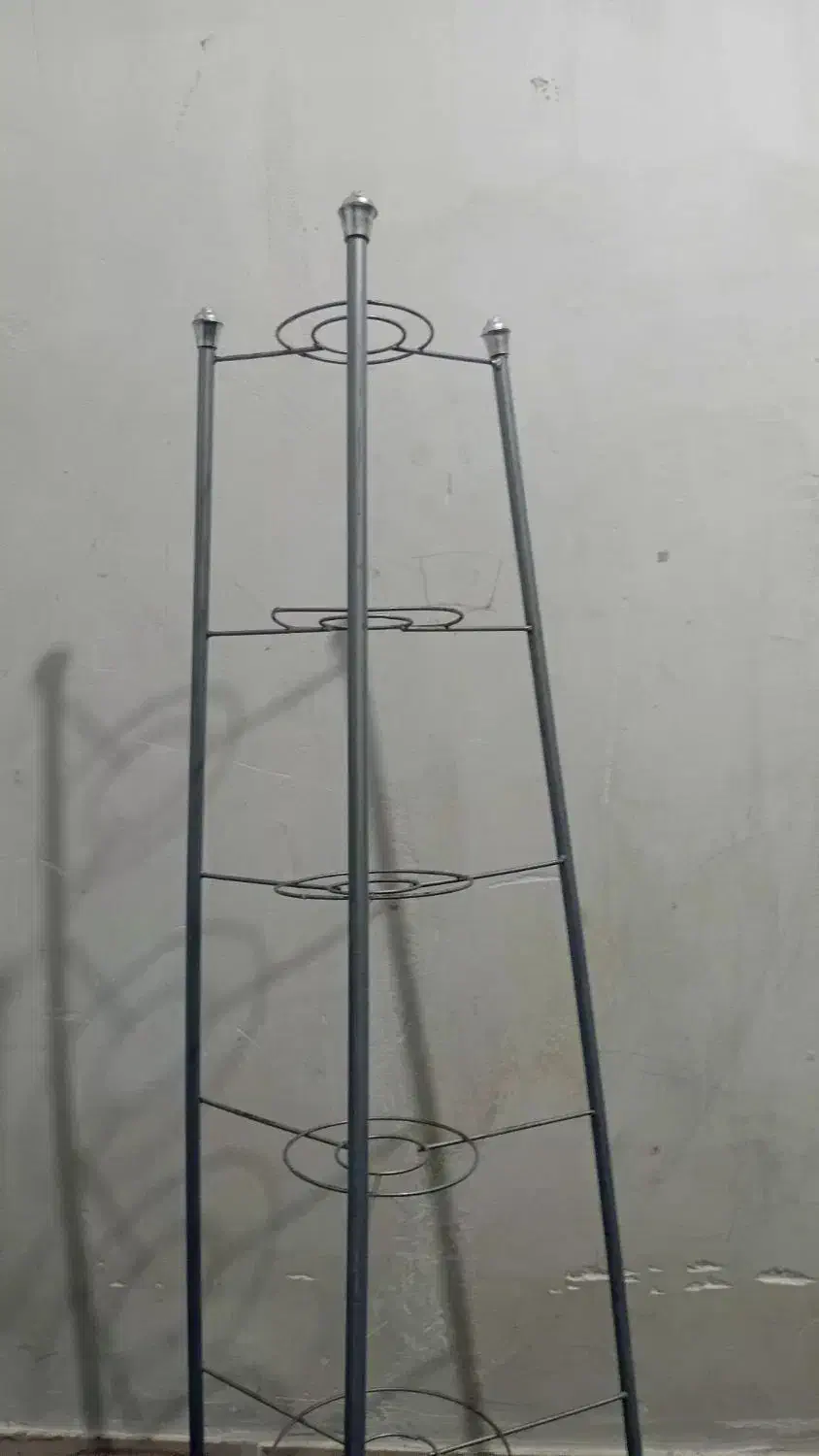 لباس و|اسباببازی بچه|تربت جام, کشتارگاه|دیوار