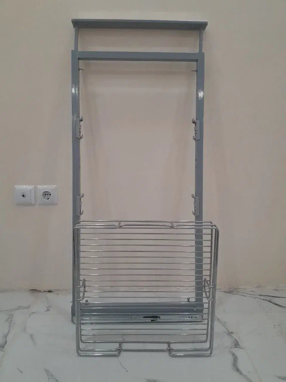 سوپرمارکت ایستاده داخل کابینت|آب‌چکان و نظم‌دهنده ظروف|کرج, شاهین‌ویلا|دیوار