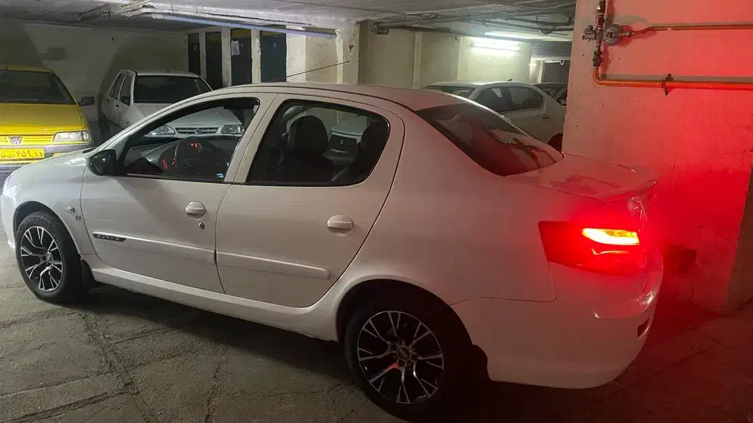 رانا LX مدل 94 تمیز اسپرت با آپشن|خودرو سواری و وانت|تهران, جوادیه تهرانپارس|دیوار