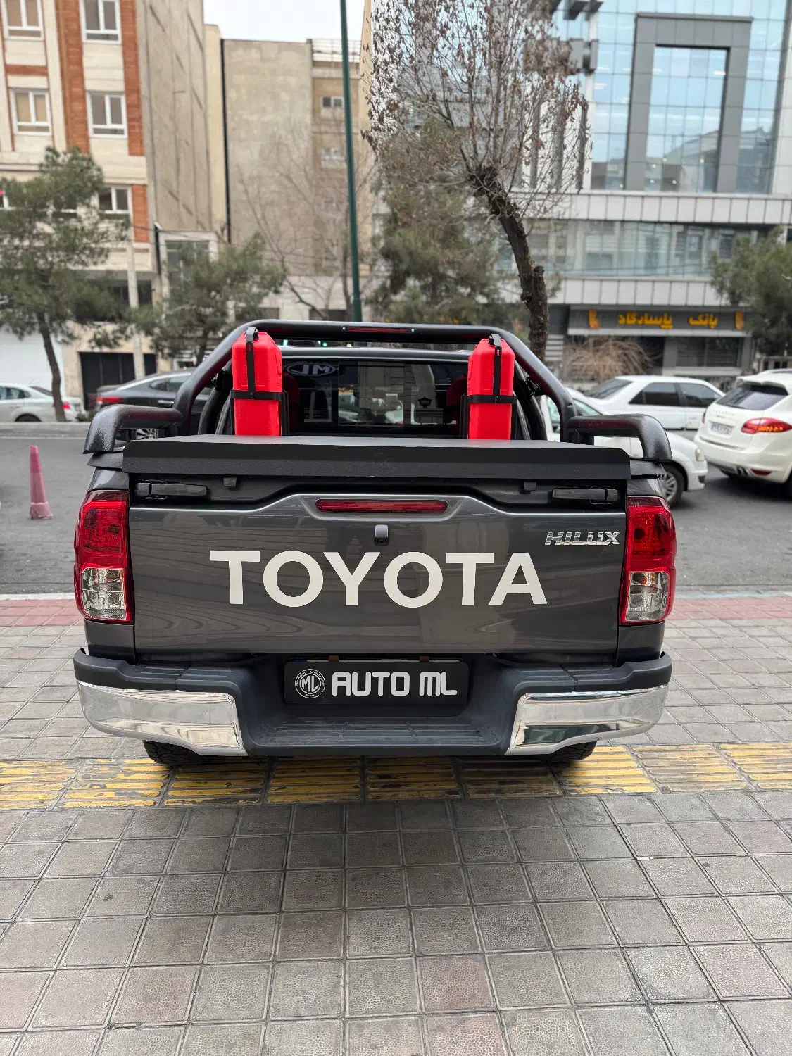 هایلوکس اتومات|خودرو سواری و وانت|تهران, درختی|دیوار