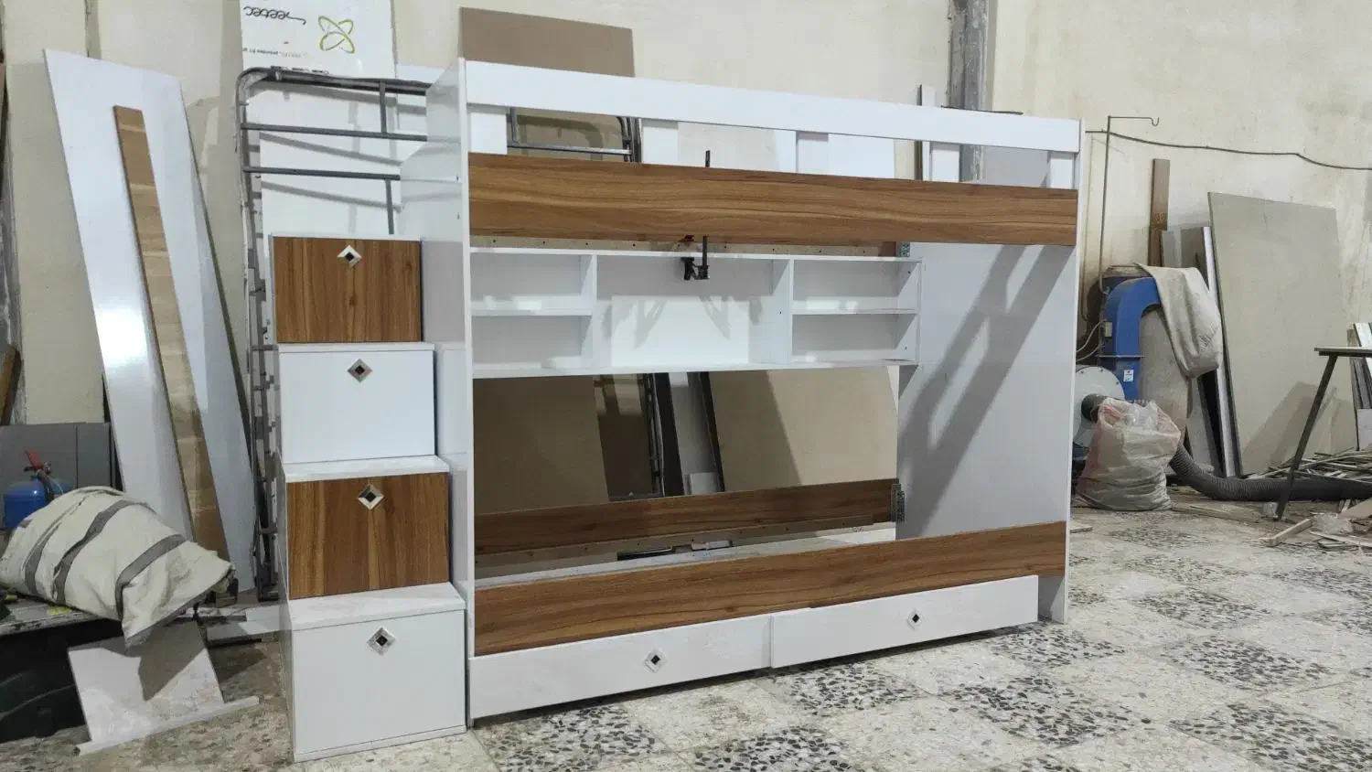 استخدام نیروی MDF کار نیمه ماهر و ماهر|استخدام صنعتی، فنی، مهندسی|خمینی‌شهر, |دیوار