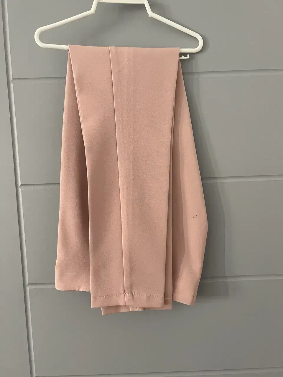 لباس دخترونه|لباس|پرند, فاز ۱|دیوار