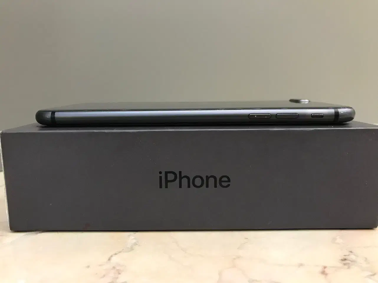 اپل iPhone 8 Plus با حافظهٔ ۶۴ گیگابایت|موبایل|تهران, وردآورد|دیوار