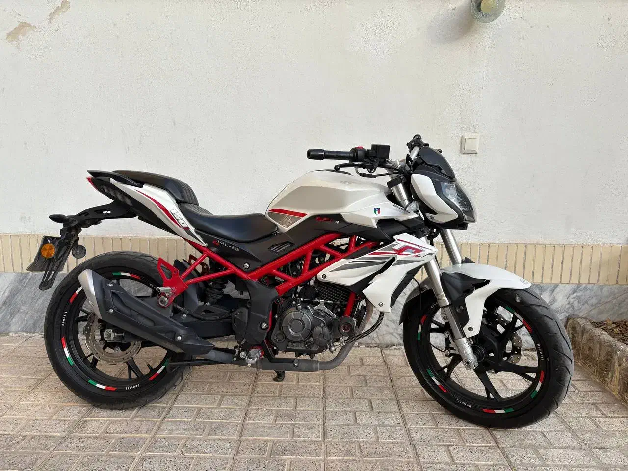 بنلی ۱۵۰نیوفیس|موتورسیکلت|مشهد, هفت تیر (آب و برق)|دیوار