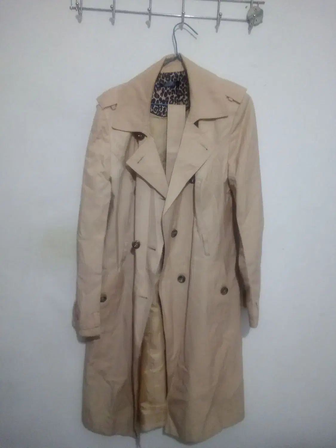 لباس|لباس|مشهد, منزل آباد|دیوار