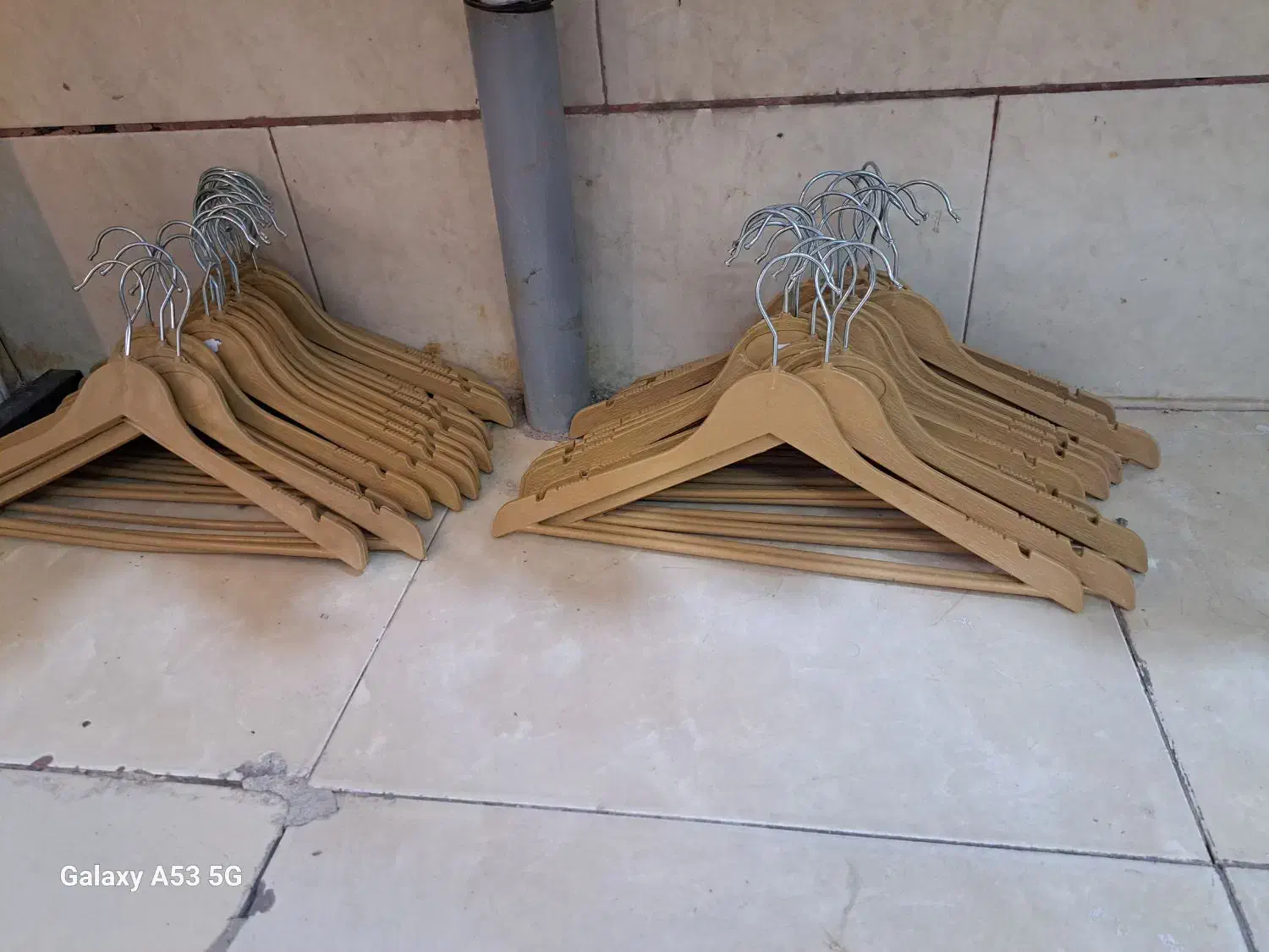 آویز لباس و میز پشخوان|فروشگاه و مغازه|خوی, |دیوار