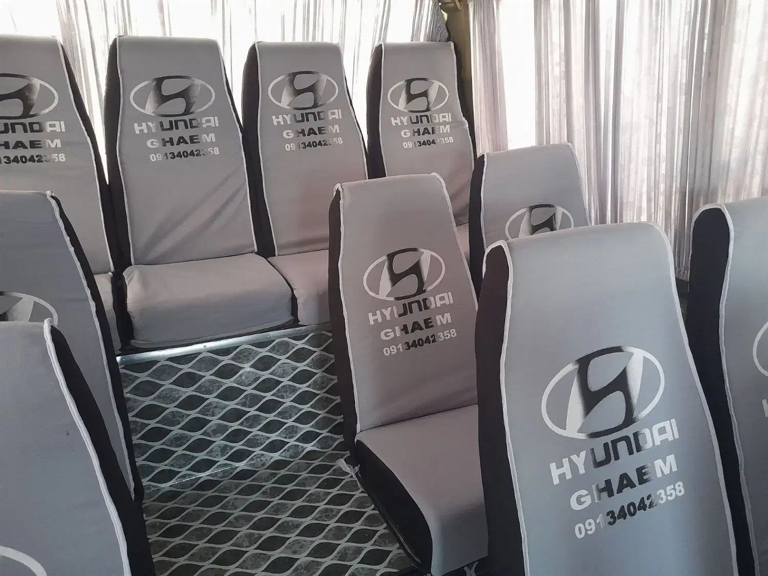 صندلی مینی بوس هیوندا|قطعات یدکی و لوازم جانبی|زرند, |دیوار