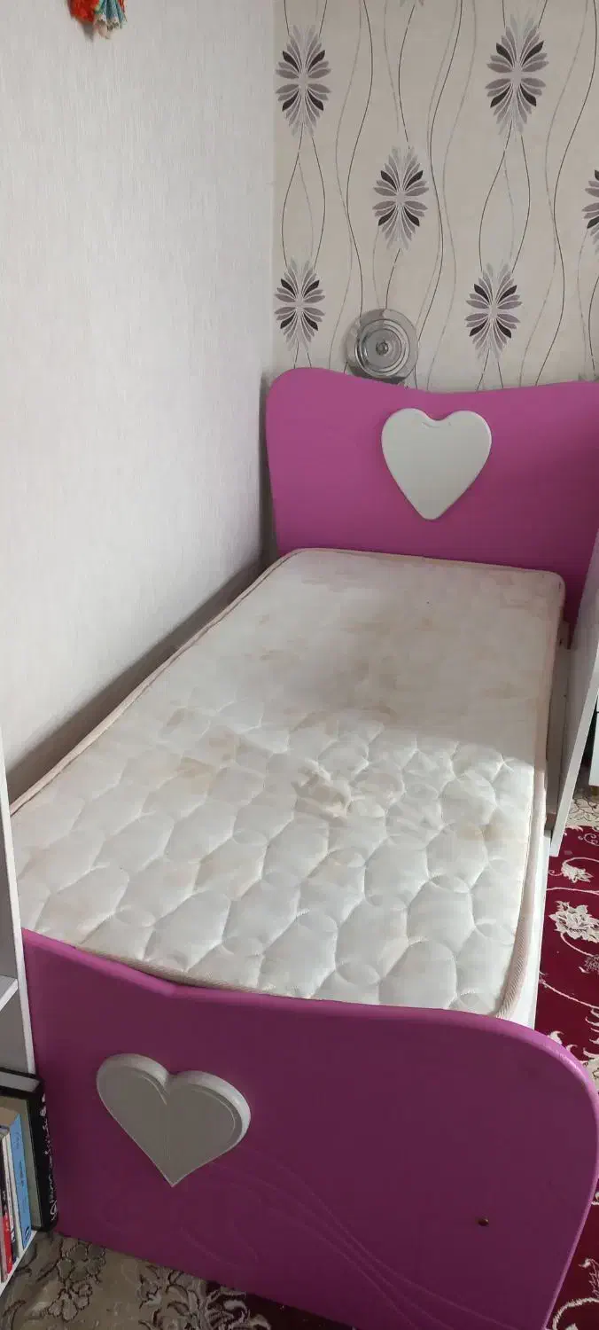 تخت خواب دخترانه|تخت و سرویس خواب|شیراز, باغ تخت|دیوار