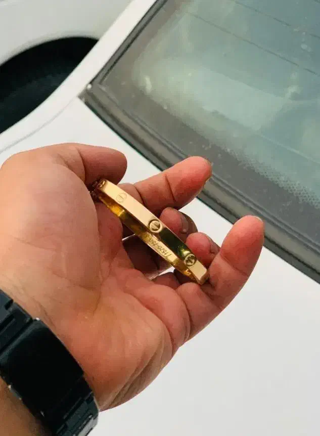 ۲ عدد دستبند کارتیه و گوشواره نو با فاکتور|جواهرات|دوگنبدان, |دیوار