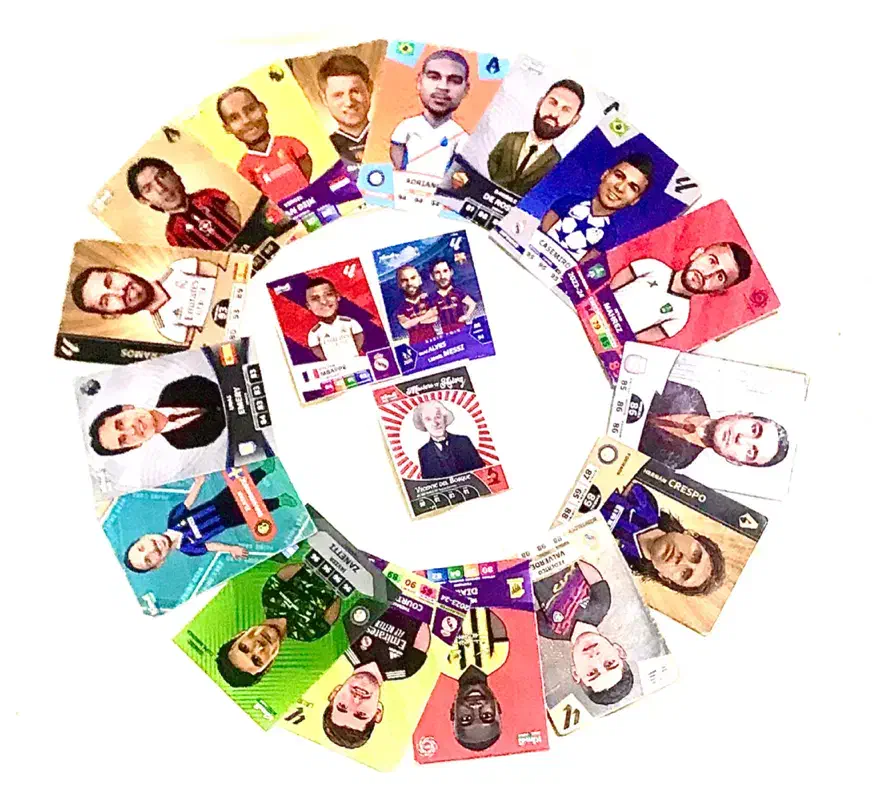 فروش ۴۳ عدد کارت کیمدی سال ۲۰۲۴ و ۲۰۲۵ و ۴۲ آدمک|کلکسیون و سرگرمی|شیراز, میانرود|دیوار