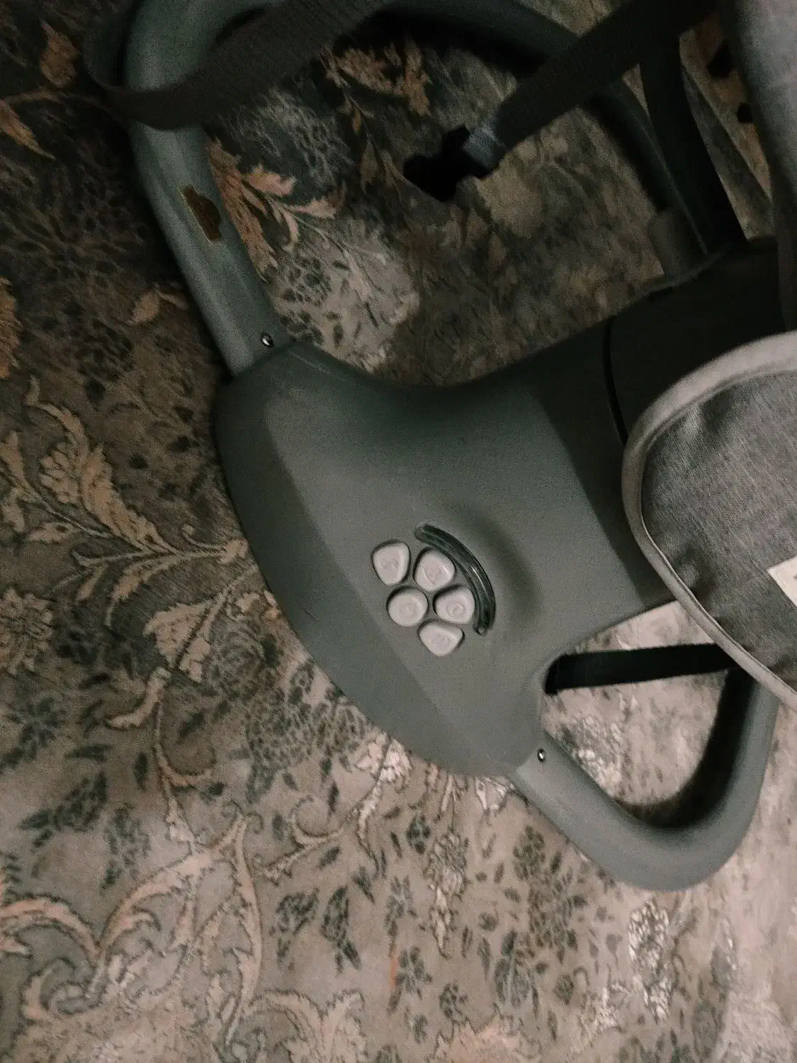 گهواره برقی|تخت و صندلی بچه|مسجد سلیمان, |دیوار