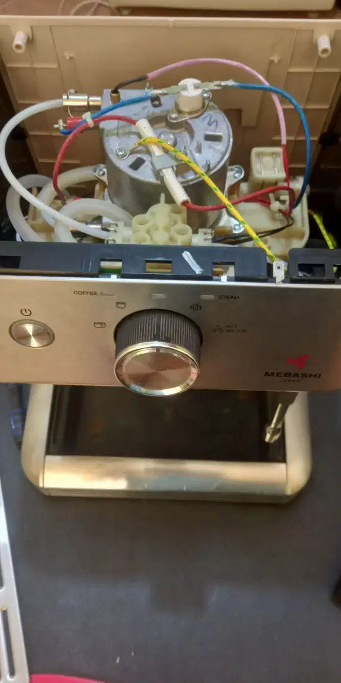 تعمیرات دستگاه قهوه ساز صنعتی و خانگی|خدمات پیشه و مهارت|نیشابور, مازول|دیوار