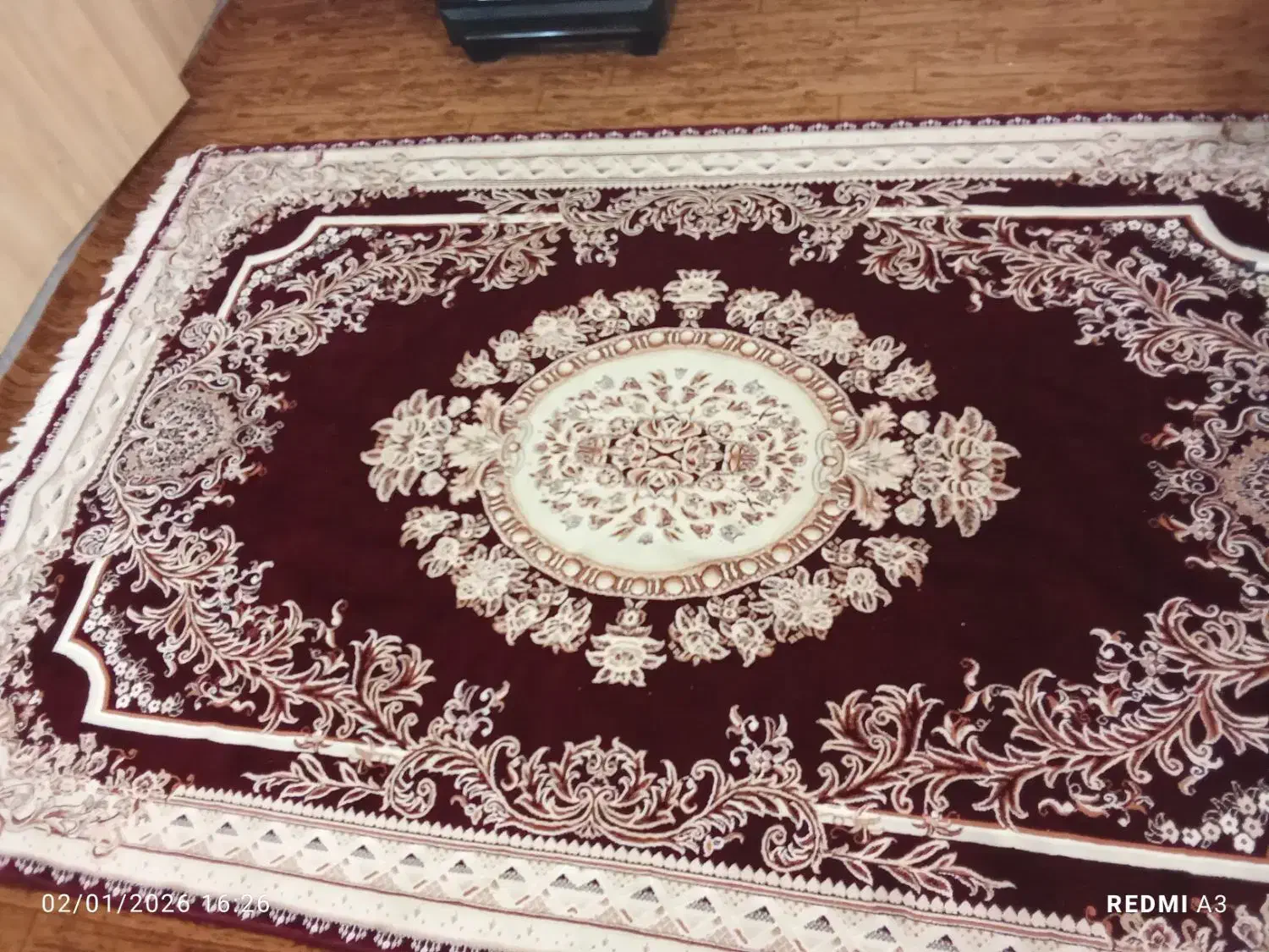 فرش درحد نو|فرش|رشت, دروازه لاکان|دیوار