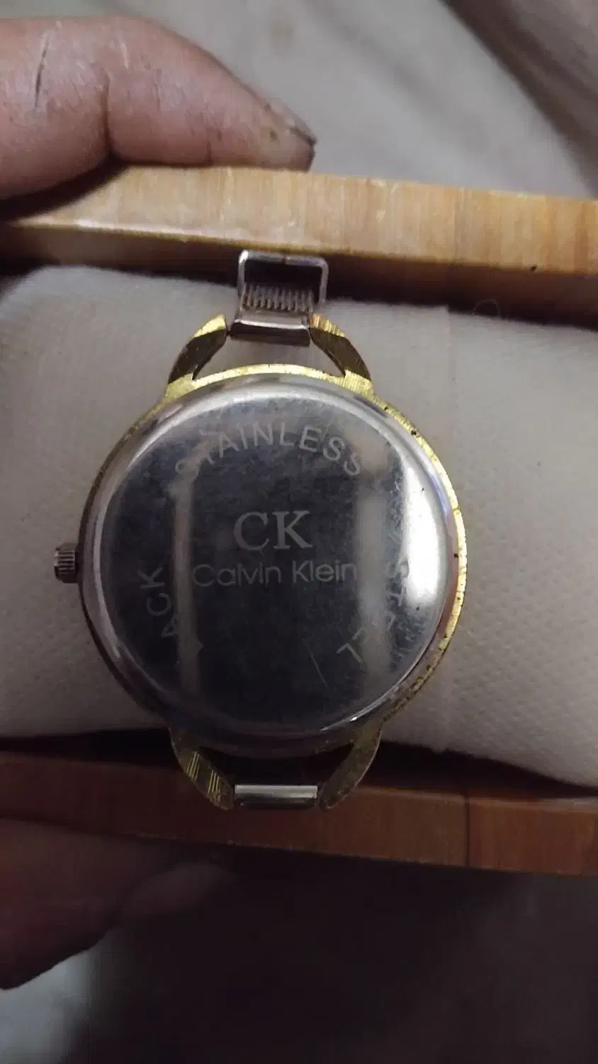 یک عدد ساعت زنانه QUARTZ مدل  Calvin Clein|ساعت|همدان, |دیوار