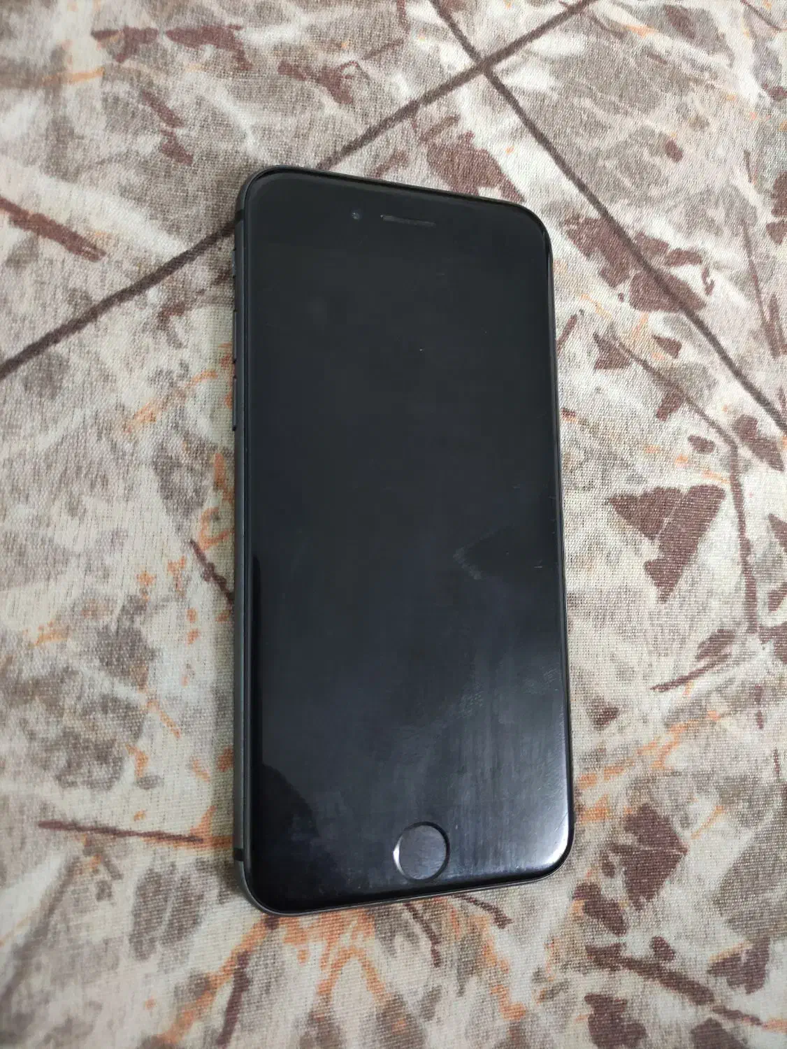 iphone 8-64gb|موبایل|شیراز, سیاه سنگ|دیوار