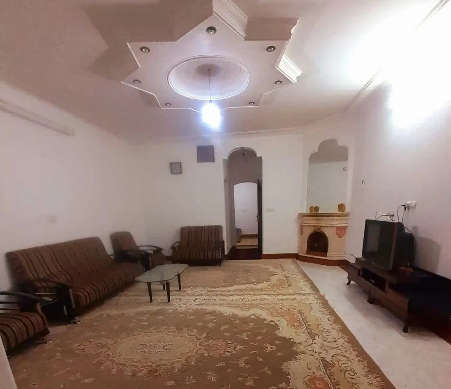 سوئیت 90 متری نزدیک حرم، مبله کامل، پارکینگ|اجارهٔ کوتاه‌مدت آپارتمان و سوئیت|قم, نیروگاه|دیوار