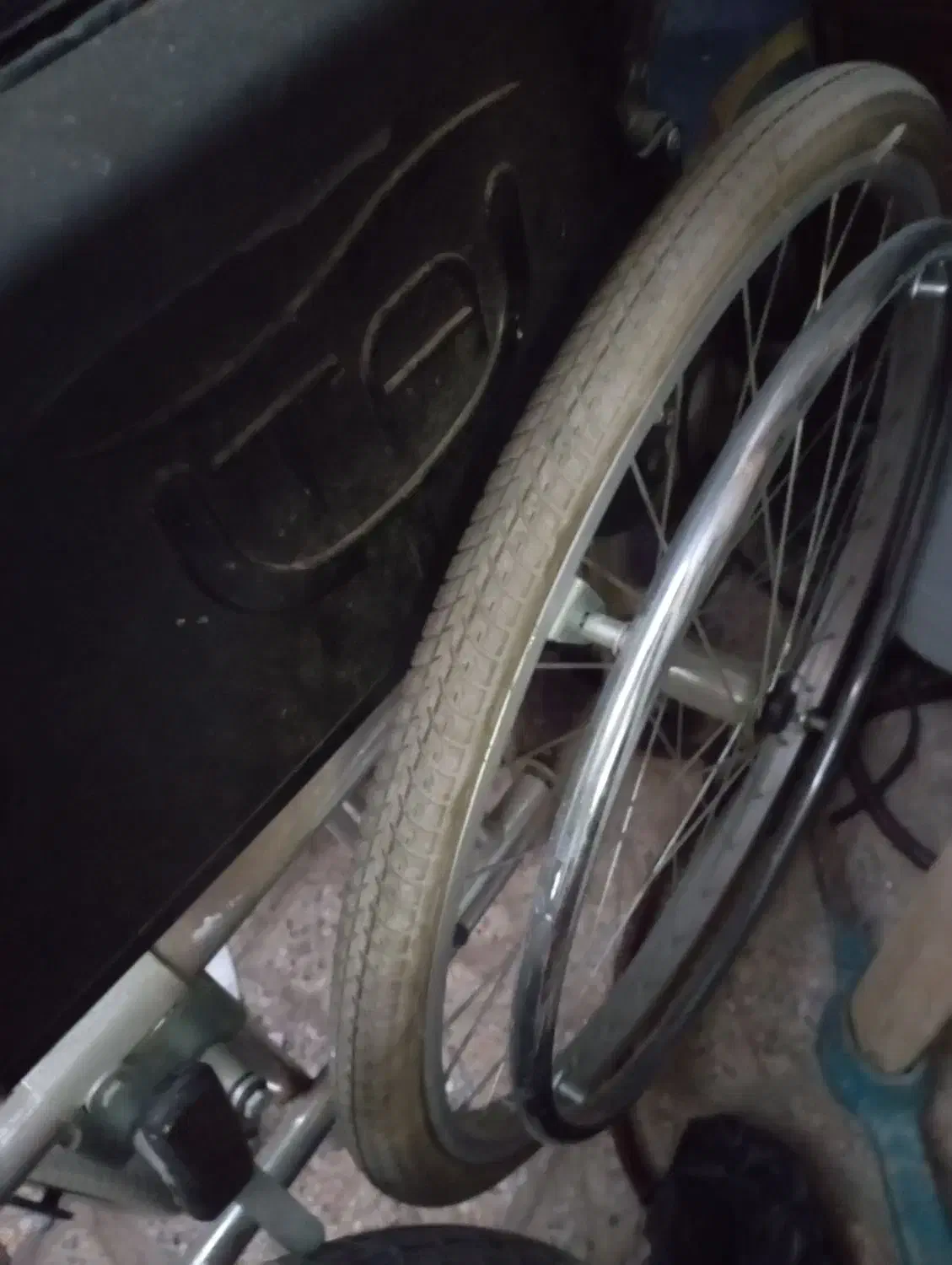 یک عدد ویلجر در حد نو|آرایشی، بهداشتی، درمانی|ملک‌آباد, |دیوار