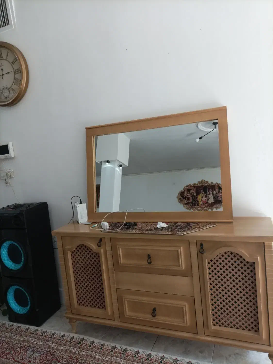 آینه کنسول و میز تی وی|بوفه، ویترین، کنسول|خرم‌آباد, |دیوار