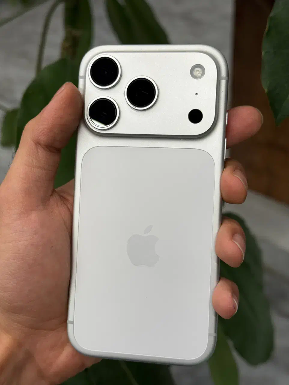 آیفون ۱۷ پرو باتری ۱۰۰ درصد|موبایل|شیراز, قدوسی غربی|دیوار