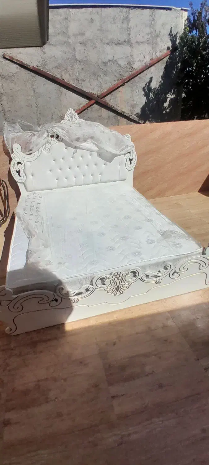 تخت خواب دو نفره رویال|تشک تختخواب|اشتهارد, |دیوار