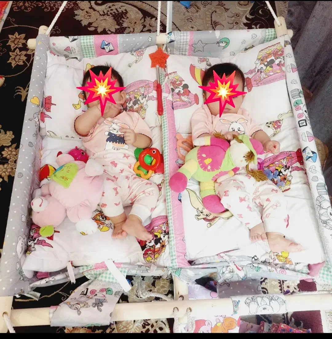 ننوی دوقلویی باتشک وبالشت پارچه ای اعلا قابل شستشو|اسباب و اثاث بچه|شیراز, کوشک میدان|دیوار