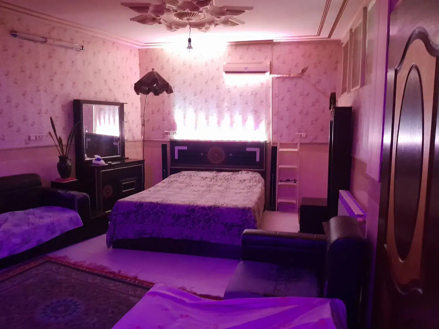 سوئیت دربست ۱۱۰متری نزدیک حرم مطهر|اجارهٔ کوتاه‌مدت آپارتمان و سوئیت|قم, هنرستان|دیوار