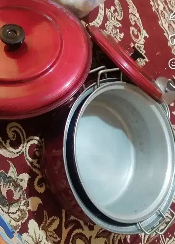 قابلمه روحی|ظروف پختوپز|یاسوج, |دیوار